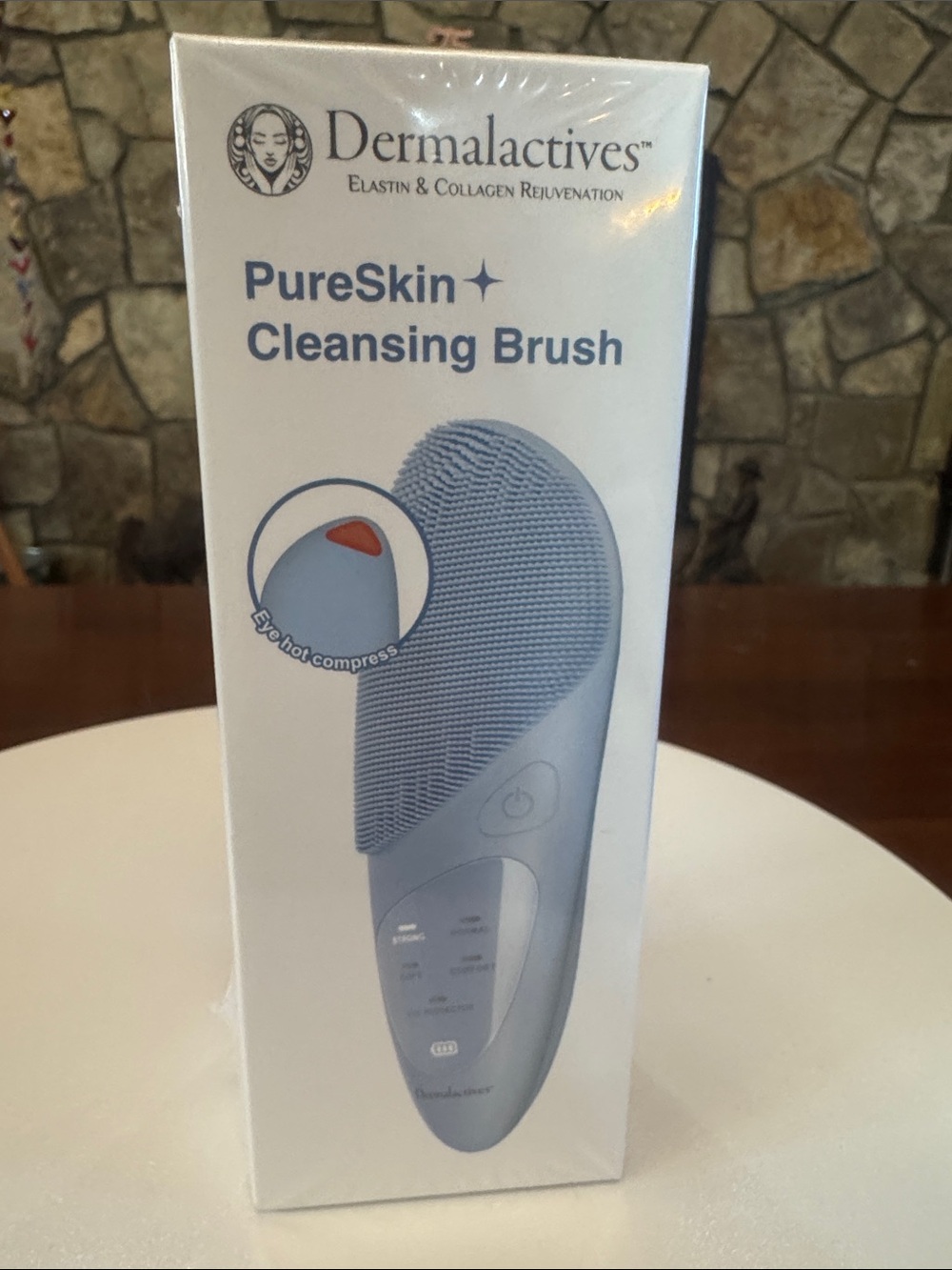 Dermalactve PureSkin cleansing Brush New and Sealed.